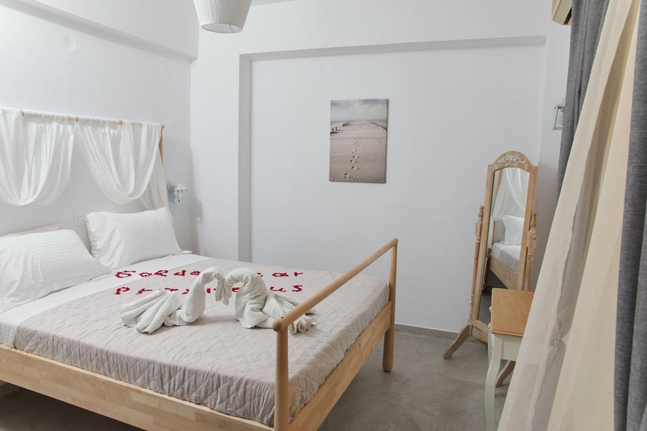 Apartamento Golden Star Praxitelous Agia Marina  Exterior foto