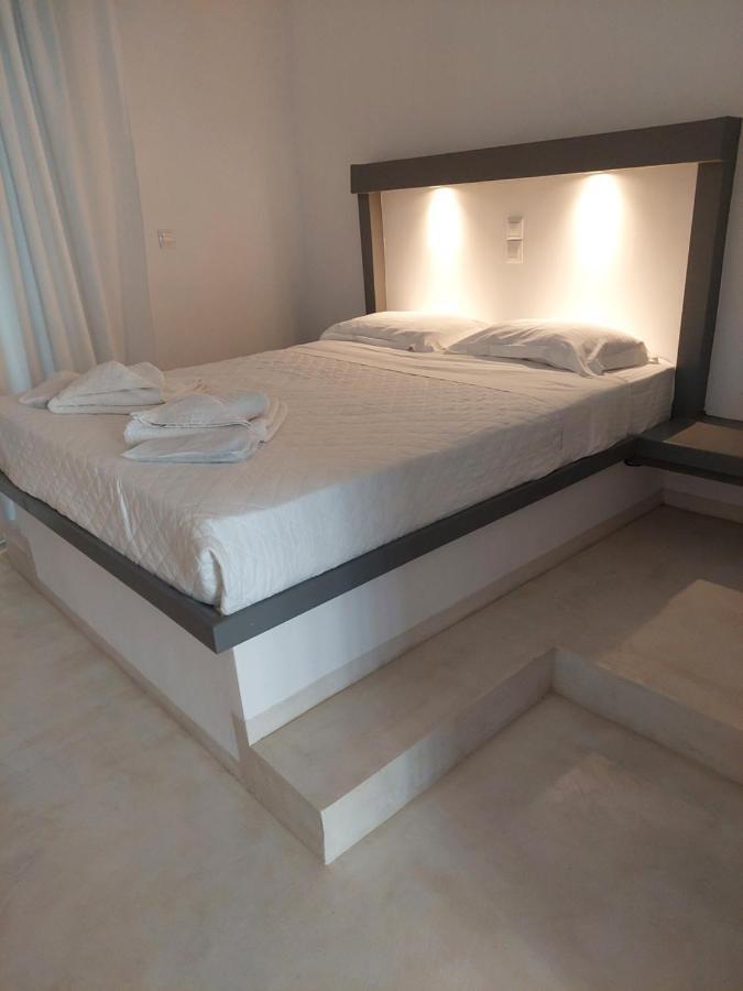 Apartamento Golden Star Praxitelous Agia Marina  Exterior foto