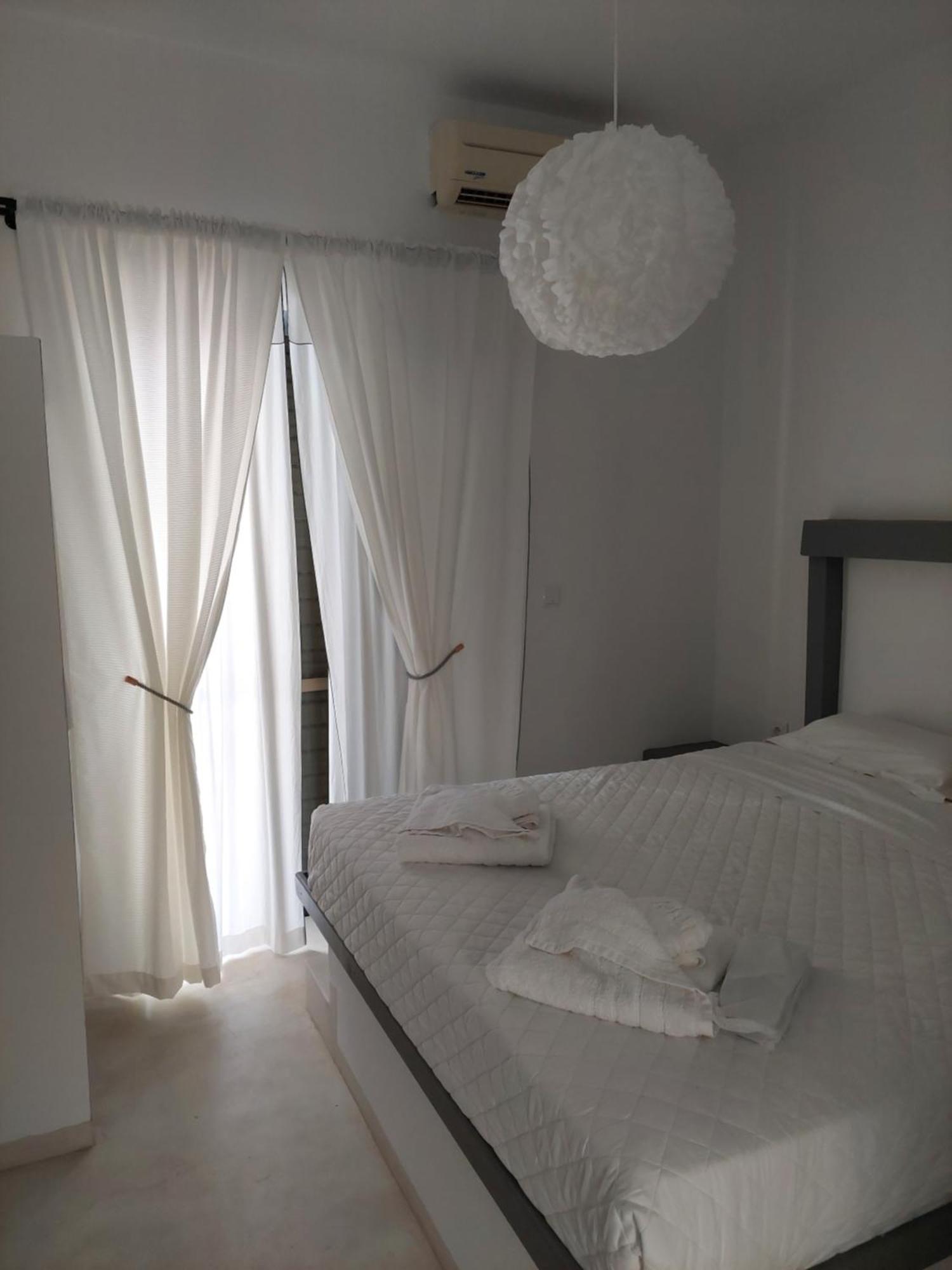 Apartamento Golden Star Praxitelous Agia Marina  Exterior foto