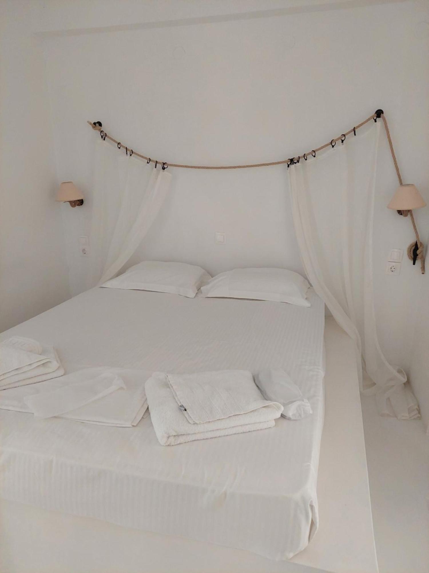 Apartamento Golden Star Praxitelous Agia Marina  Exterior foto